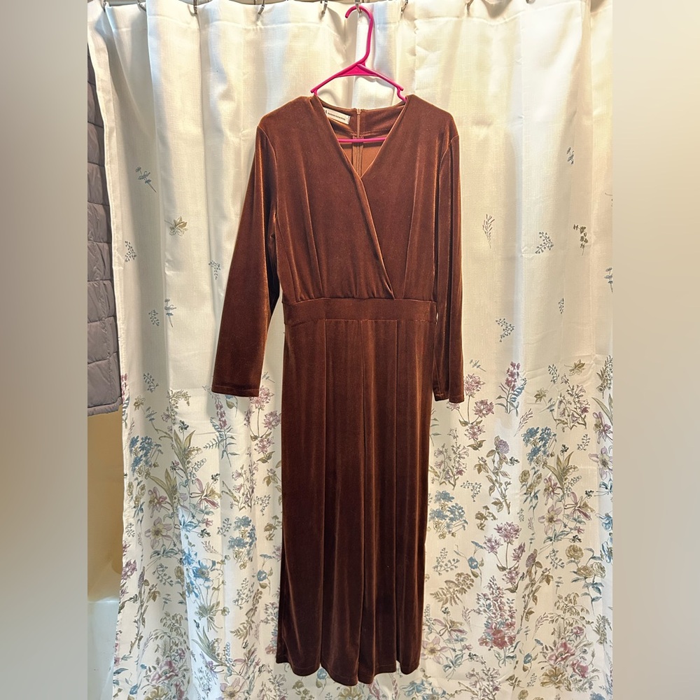 Elegant Brown Velvet Pantsuit